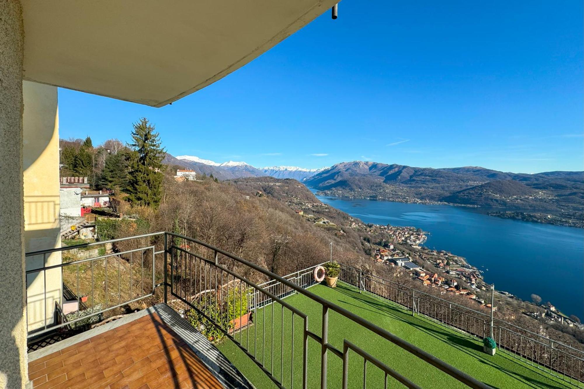 Appartamento Alberti Con Vista Lago Madonna Del Sasso Εξωτερικό φωτογραφία