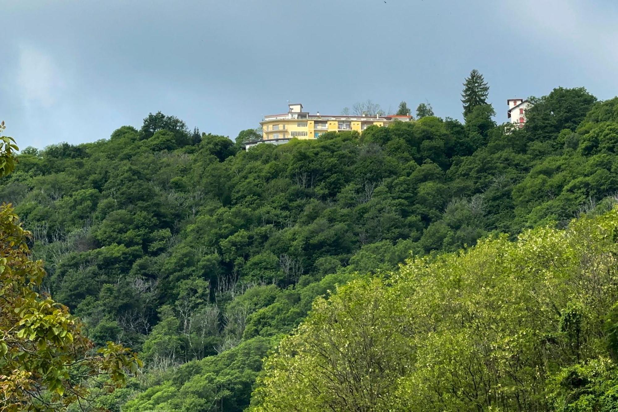 Appartamento Alberti Con Vista Lago Madonna Del Sasso Εξωτερικό φωτογραφία